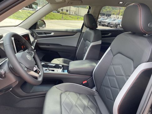 New 2026 Volkswagen Atlas Peak Edition AWD/4WD image 15