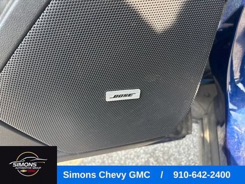 Used 2023 Cadillac XT6 Premium Luxury w/ Technology Package FWD image 15