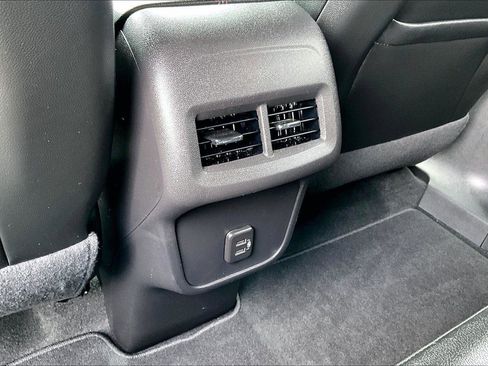 Used 2024 Chevrolet Equinox RS AWD/4WD image 33