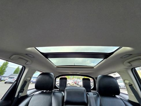 Used 2016 Nissan Pathfinder Platinum AWD/4WD image 24