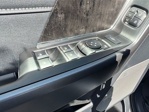 New 2025 Ford F350 Lariat image 22