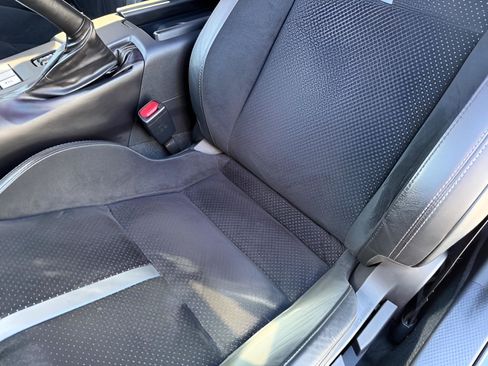 Used 2025 Toyota GR86 Premium w/ Performance Package RWD image 28