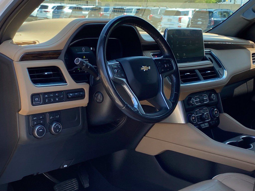 Used 2022 Chevrolet Tahoe Premier AWD/4WD image 11
