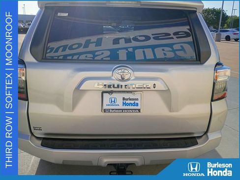Used 2022 Toyota 4Runner SR5 Premium w/ Moonroof Package RWD image 6
