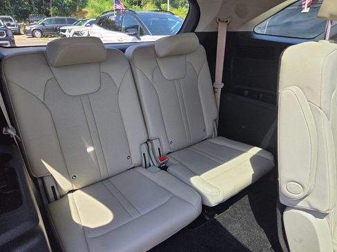 Used 2023 Kia Sorento SX Prestige w/ Panoramic Sunroof Package AWD/4WD image 31