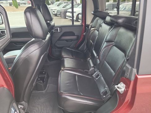 Used 2022 Jeep Gladiator Rubicon w/ LED Lighting Group image 11