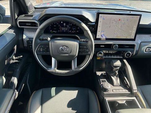 Certified 2025 Toyota Tacoma Trailhunter AWD/4WD image 11