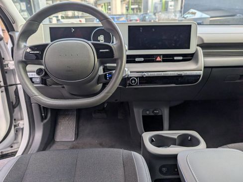 Used 2024 Hyundai Ioniq 5 SEL image 11