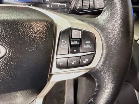 Used 2023 Ford Explorer XLT w/ Equipment Group 202A RWD image 15