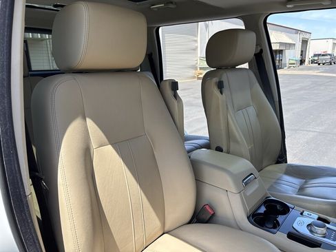 Used 2014 Land Rover LR4 HSE AWD/4WD image 40