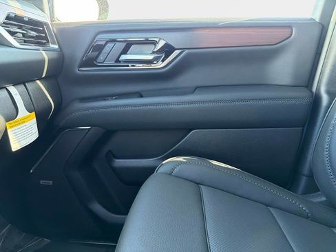 New 2026 GMC Yukon Denali image 22