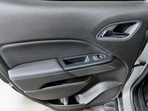 Used 2016 GMC Canyon SLT w/ Driver Alert Package image 25