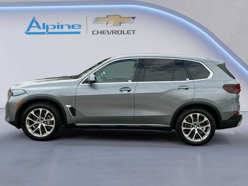Used 2026 BMW X5 xDrive40i w/ Premium Package AWD/4WD image 2