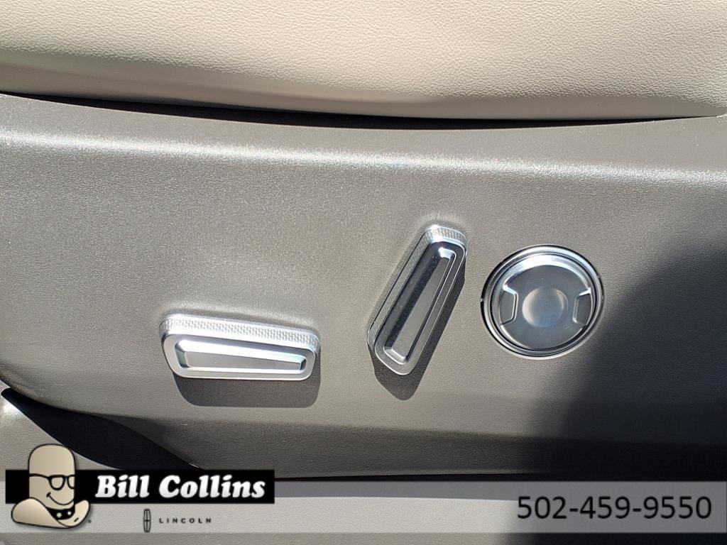 New 2025 Lincoln Nautilus Reserve w/ Jet Appearance Package AWD/4WD image 17