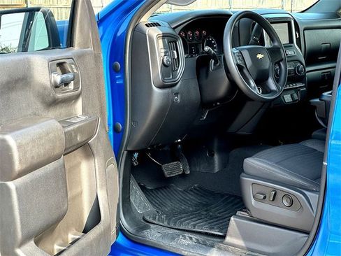 Used 2022 Chevrolet Silverado 1500 Custom image 11