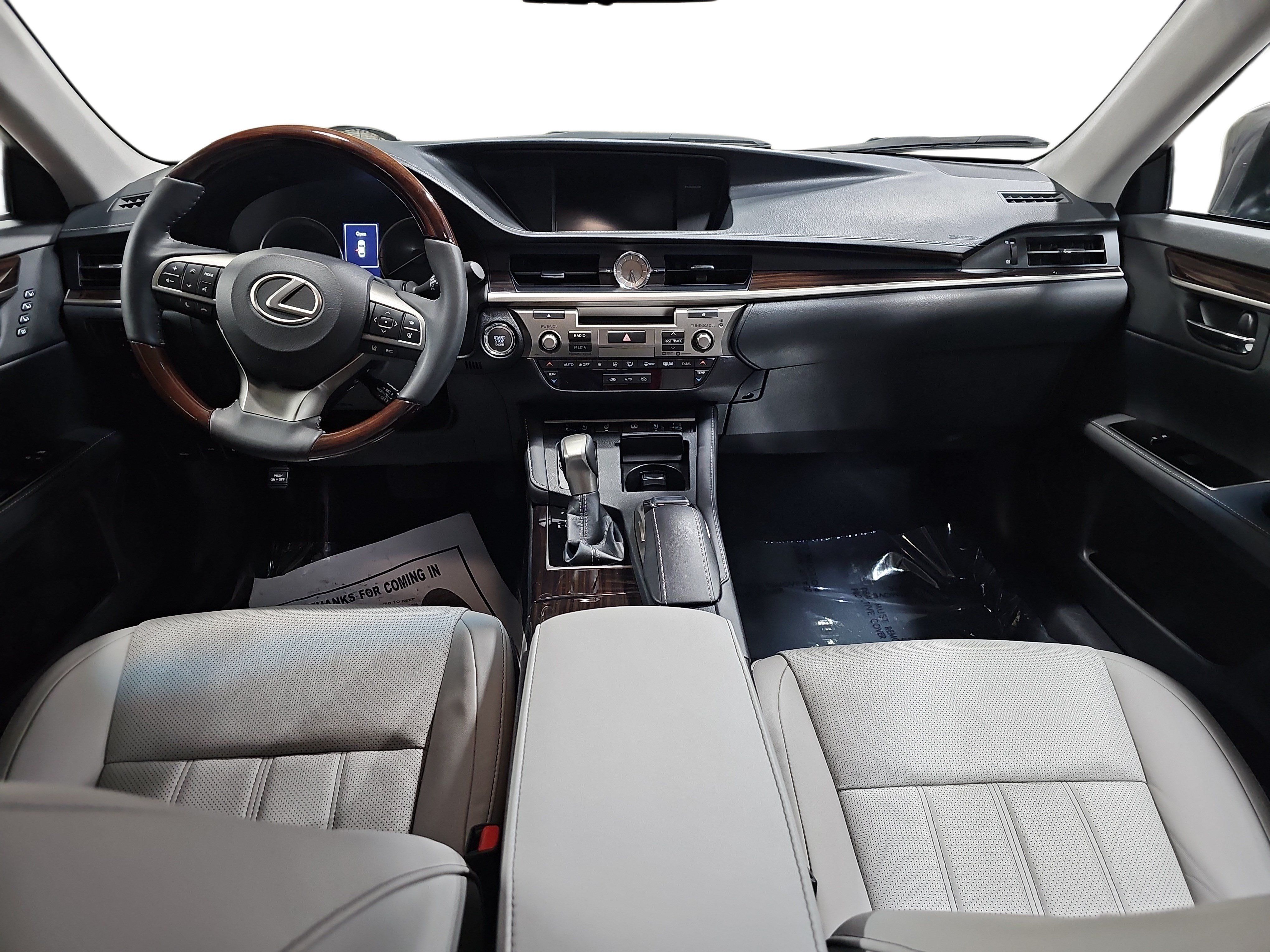 Used 2018 Lexus ES 350 w/ Luxury Package w/Wood Trim FWD image 9