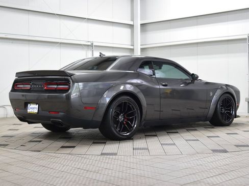 Used 2018 Dodge Challenger SRT Hellcat RWD image 8