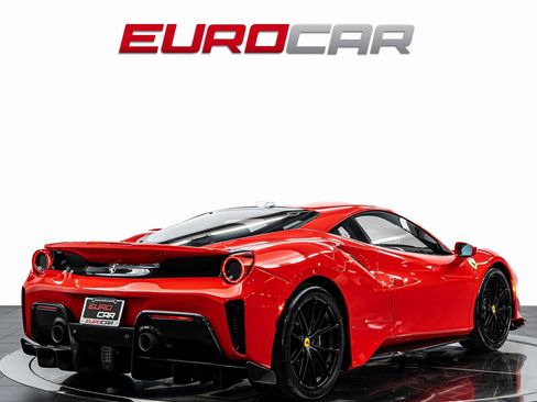 Used 2020 Ferrari 488 Pista Coupe image 5