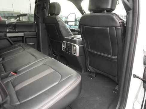 Used 2020 Ford F250 Platinum image 15