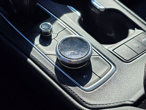 Used 2019 Cadillac XT4 Sport image 36