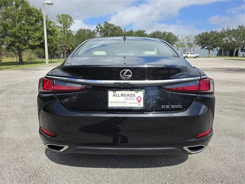 New 2025 Lexus ES 350 w/ Premium Package image 4