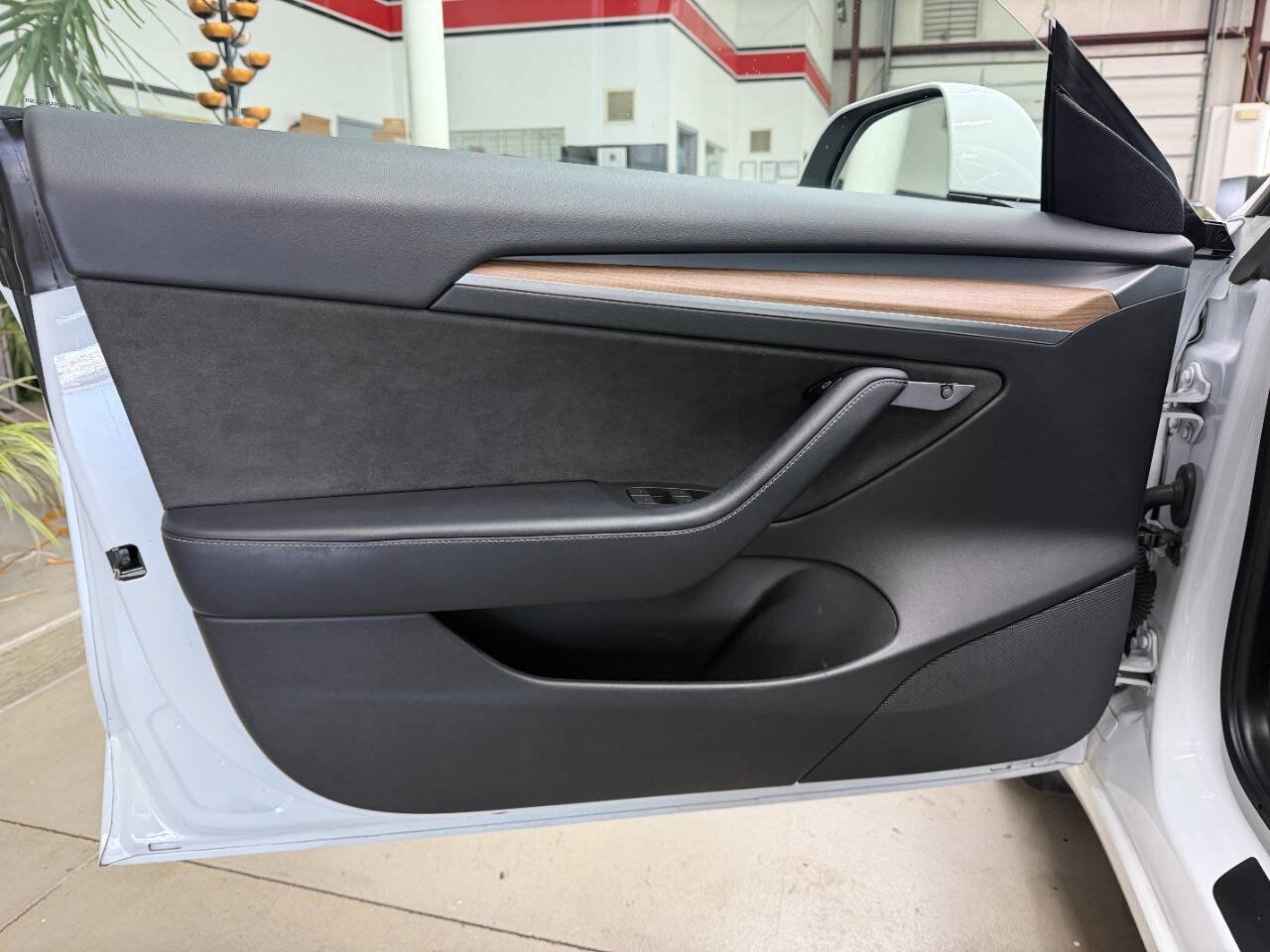 Used 2022 Tesla Model 3 Long Range AWD/4WD image 10
