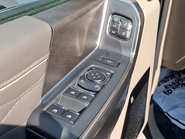 New 2027 Ford F250 Platinum w/ Platinum Plus Package AWD/4WD image 12