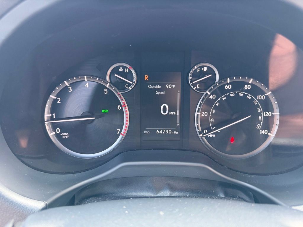 Used 2022 Lexus GX 460 Premium w/ Premium Package AWD/4WD image 32