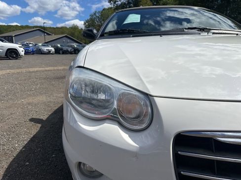 Used 2006 Chrysler Sebring Touring image 23