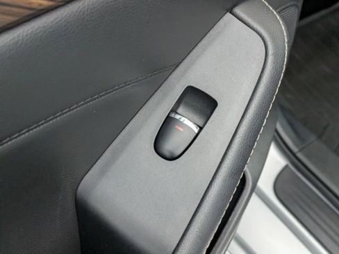 Used 2017 Nissan Maxima Platinum image 31