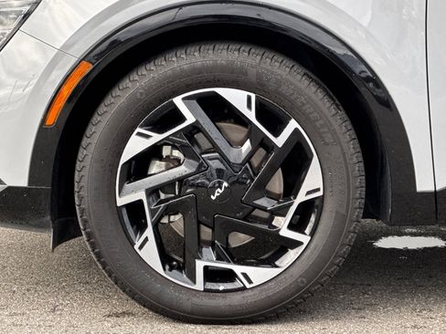 Used 2024 Kia Sportage SX image 33