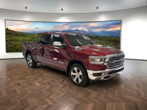 Used 2019 RAM 1500 Laramie AWD/4WD image 1