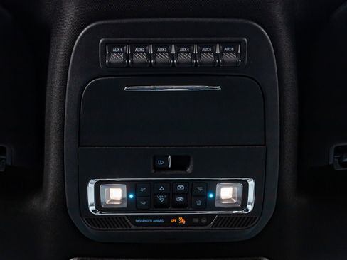 Used 2025 Ford F150 Raptor AWD/4WD image 30