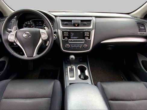 Used 2017 Nissan Altima 2.5 SR FWD image 14