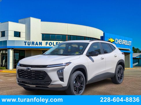 New 2026 Chevrolet Trax ACTIV image 1