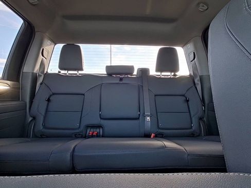 Used 2026 GMC Sierra 2500 SLT image 34