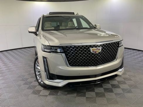 Certified 2023 Cadillac Escalade Premium Luxury w/ Performance Package image 8