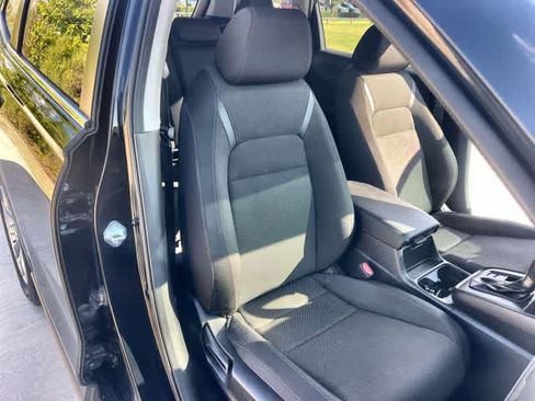 Used 2025 Honda CR-V EX image 12