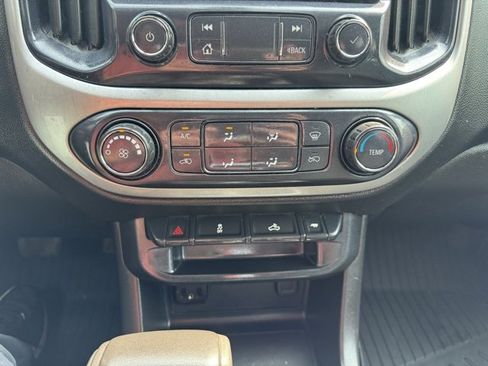 Used 2019 Chevrolet Colorado LT image 23