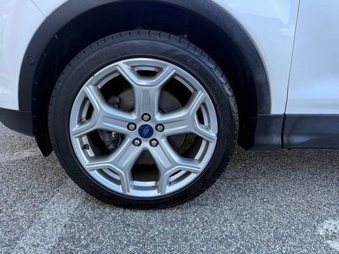 Used 2018 Ford Escape Titanium w/ Ford Safe & Smart Package image 13