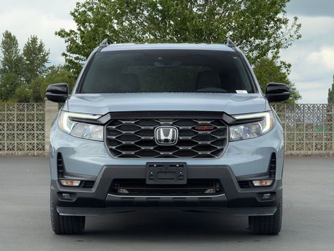 Used 2023 Honda Passport TrailSport image 8