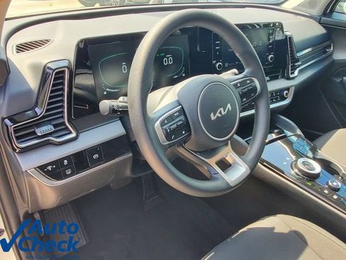 Used 2023 Kia Sportage LX FWD image 18