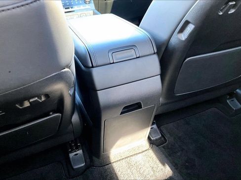 Used 2025 Hyundai Santa Fe Calligraphy image 34