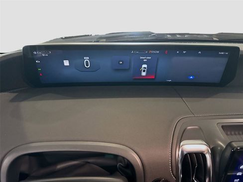 Used 2025 Ford Expedition Max Platinum w/ Platinum Ultimate Package AWD/4WD image 4