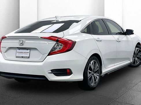 Used 2017 Honda Civic EX-T image 10