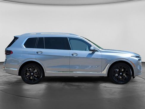 Used 2024 BMW X7 xDrive40i w/ Executive Package AWD/4WD image 8
