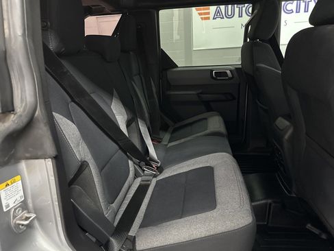 Used 2022 Ford Bronco Big Bend w/ Sasquatch Package image 39