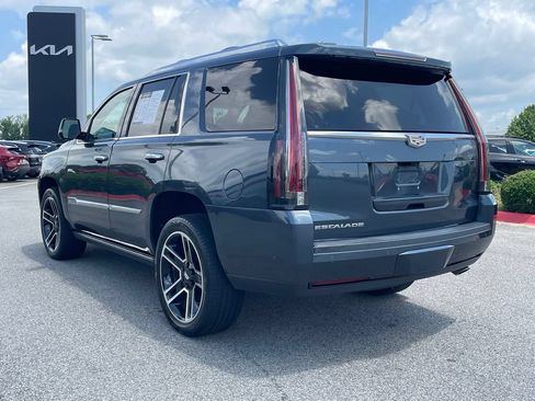 Used 2020 Cadillac Escalade Platinum AWD/4WD image 6