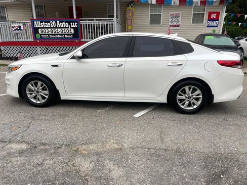 Used 2016 Kia Optima LX FWD image 1