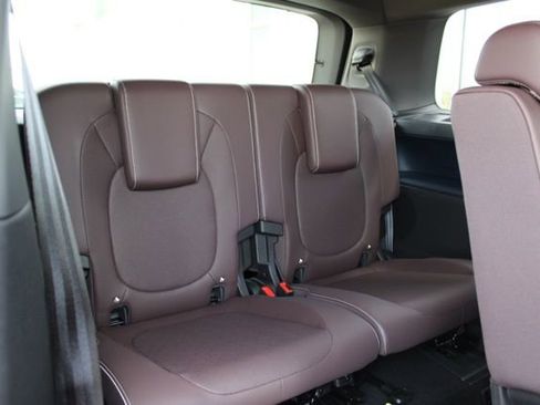 New 2025 Volkswagen ID. Buzz Pro S image 17